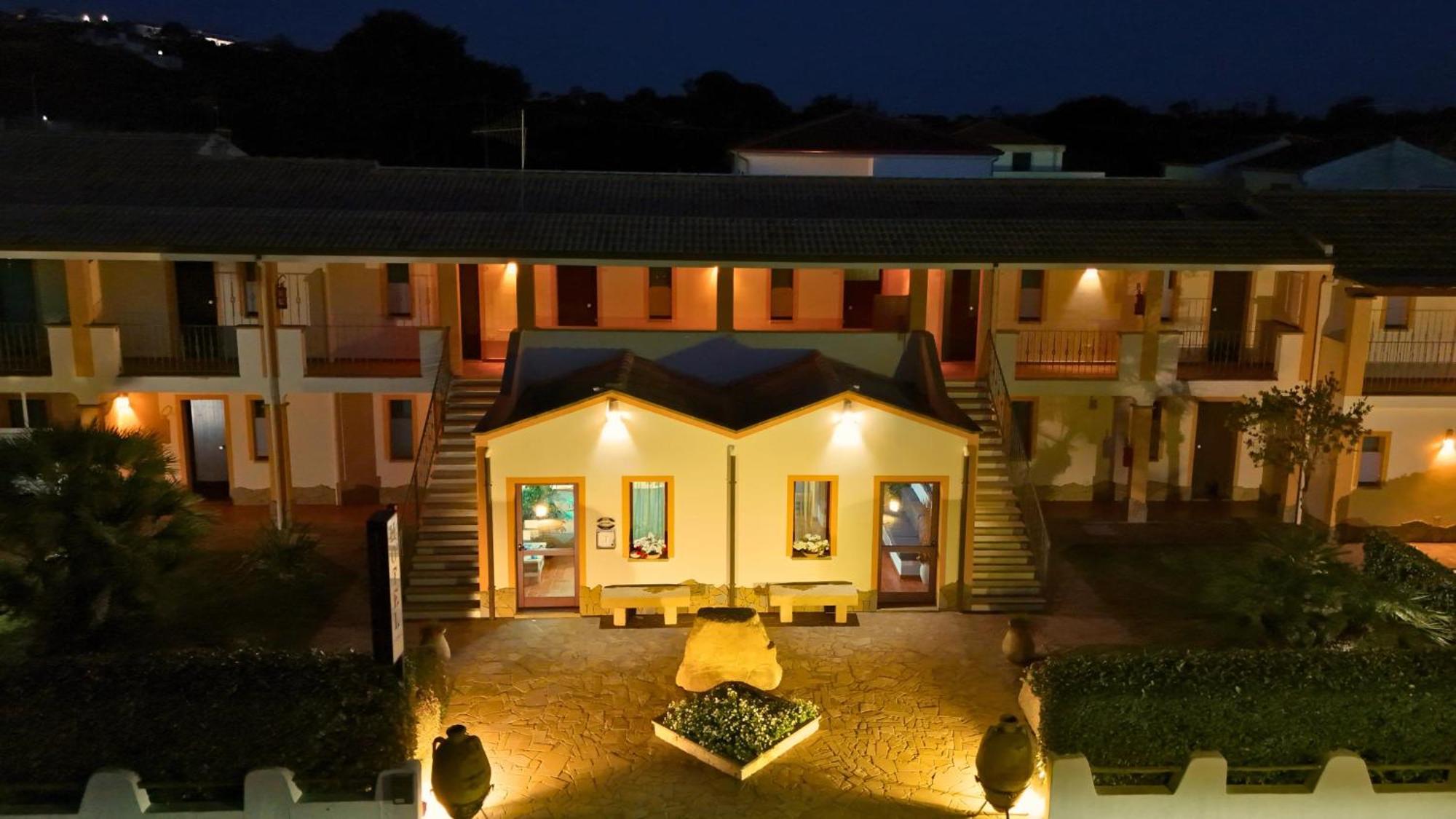 Hotel Le Sabbie Калазетта Экстерьер фото